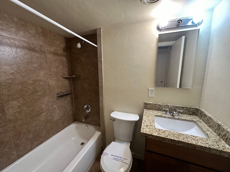 Building Photo - 6402 E Calle Altair