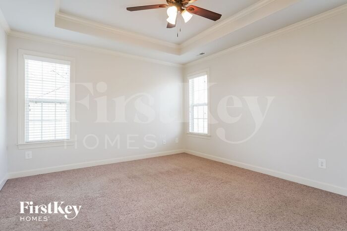 Building Photo - 121 Millwood Dr