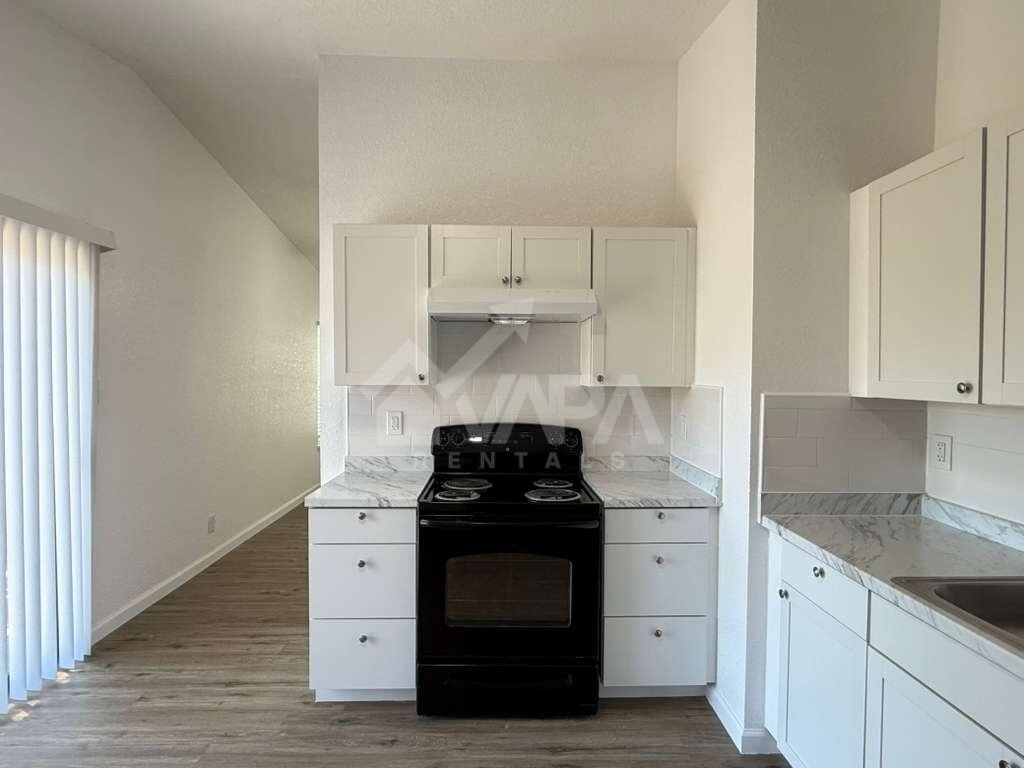 Building Photo - 4002 Fire Sun