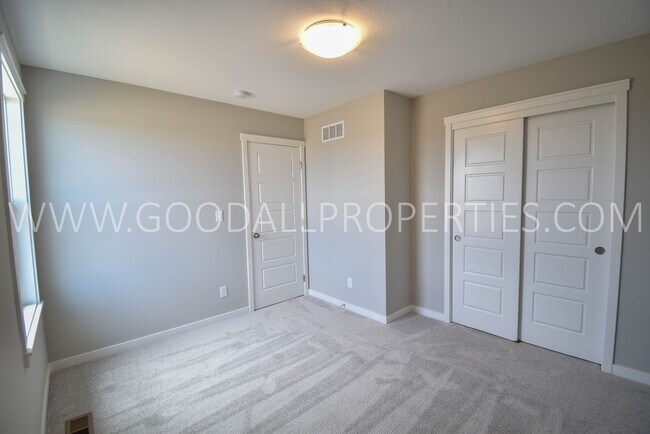 Building Photo - 3-Bedroom, 3-Bath Ranch Home in Waukee with Finished Basement & Pond Views