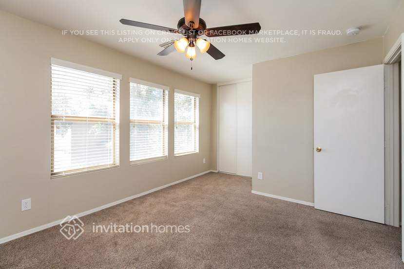 Building Photo - 2066 E Spruce Dr