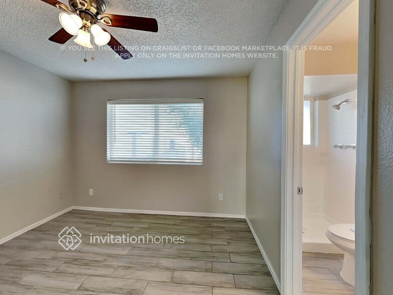 Building Photo - 3826 W Bloomfield Rd