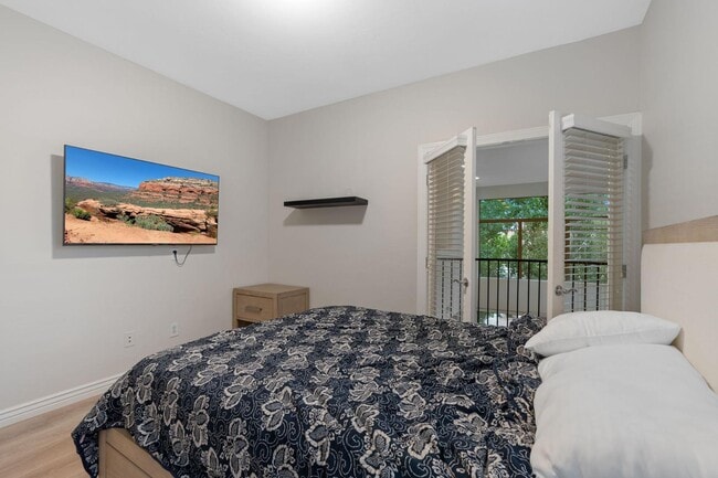 Building Photo - 14450 N Thompson Peak Pkwy