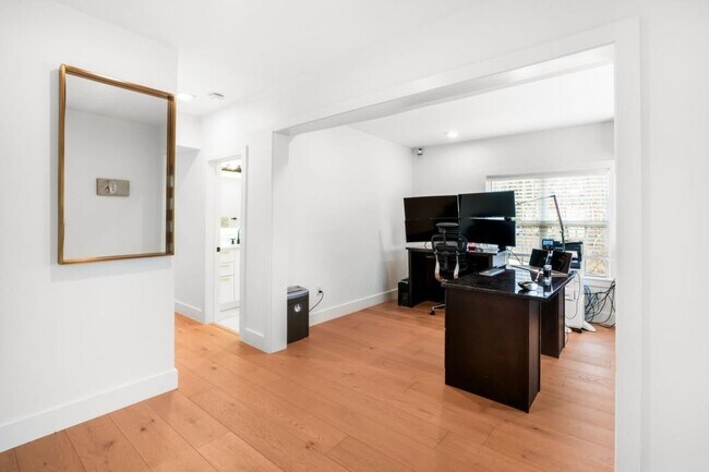 Building Photo - 1046 Wiley Bridge Rd