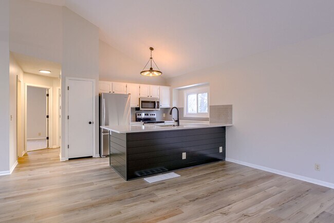 Building Photo - Great home in Millard