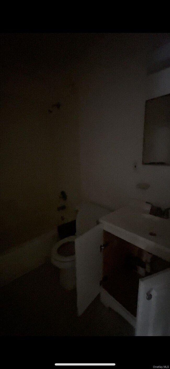 Building Photo - 107-17 160th St