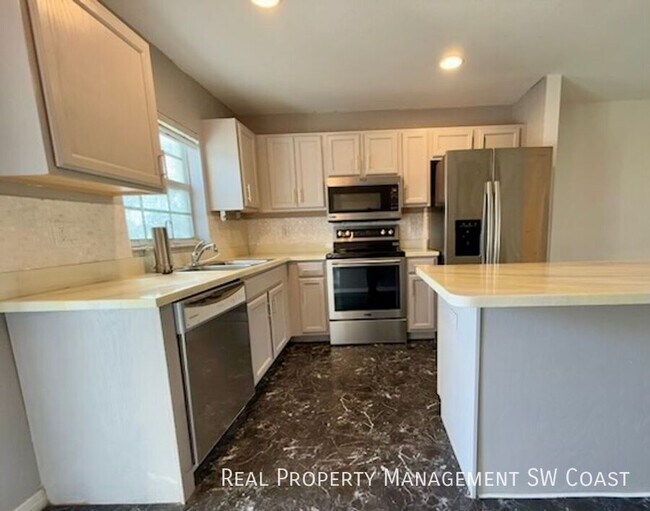 Building Photo - 5172 Leeds Rd