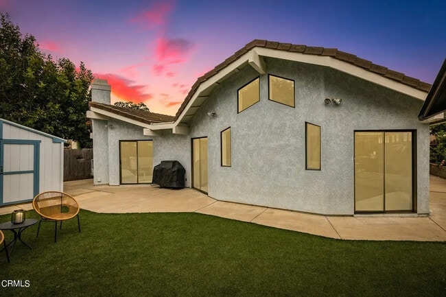 Building Photo - 2226 Sanderling St