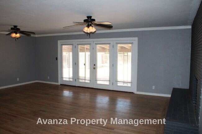 Building Photo - Home for Rent  3 Bed/1 Bath - 1,847 Sq Ft.  Rent: $2,195/month  Deposit: $2,295 Hoover High Region
