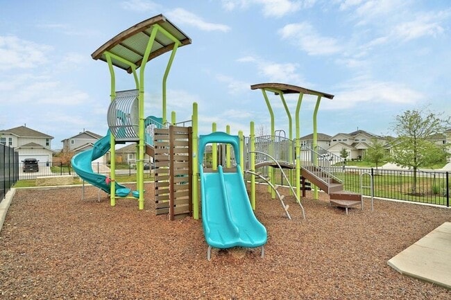 Building Photo - 10225 Bankhead Dr