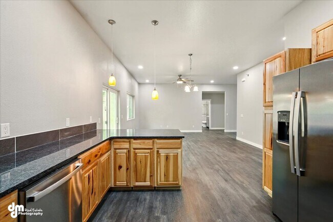 Building Photo - 8561 W Cormorant Way