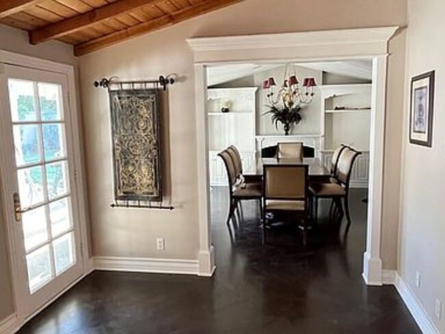 Building Photo - Westlake Village First Neighborhood Cul-De-Sac Home ** Non-Smoking Home/Property**