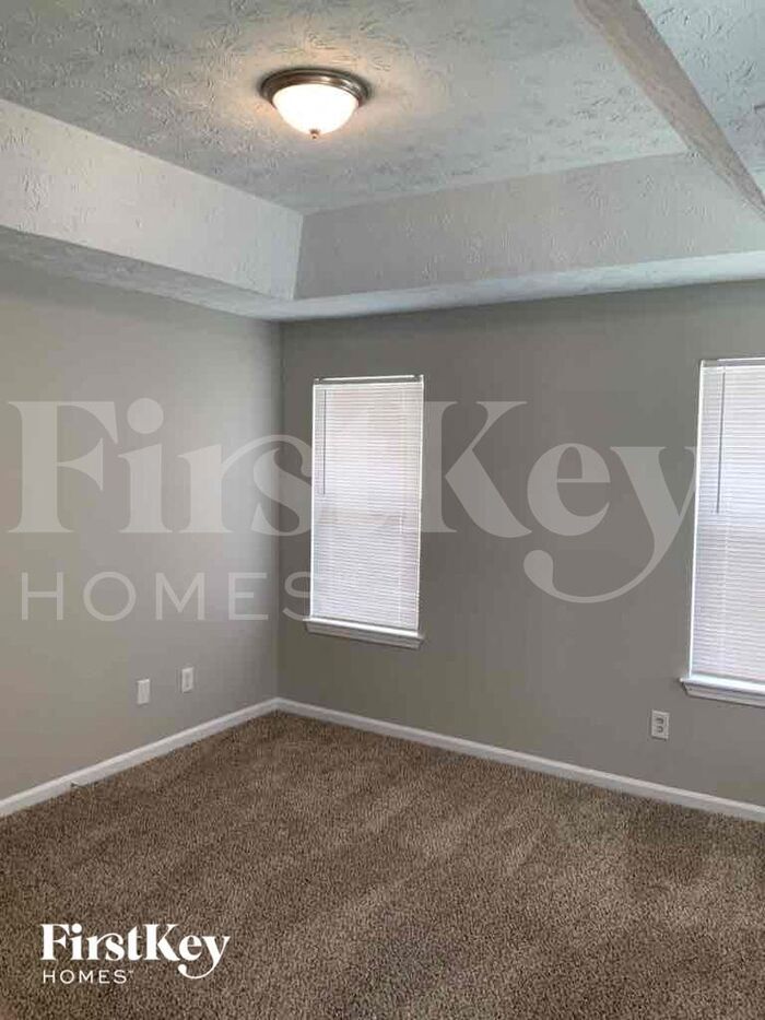 Building Photo - 675 Conisburgh Ct