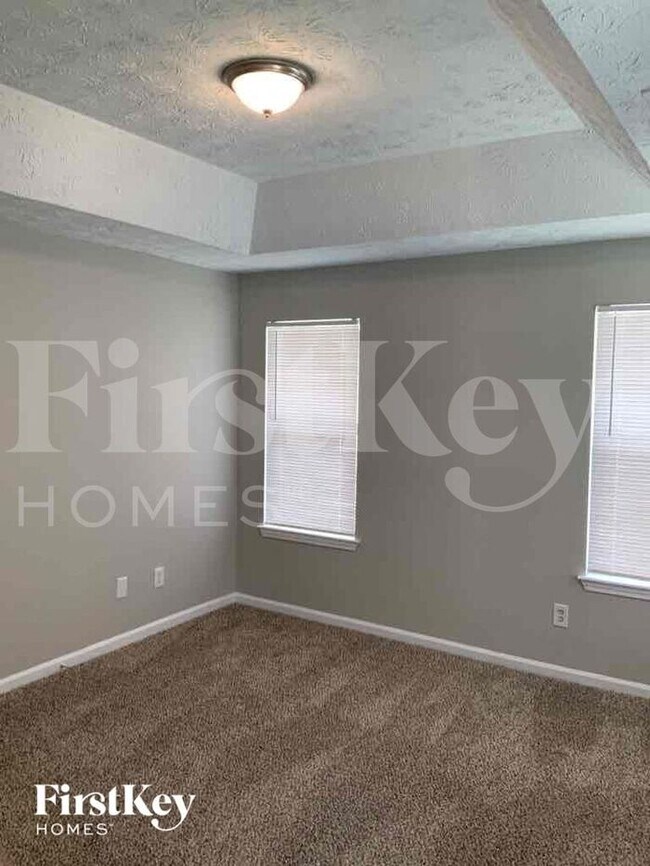 Building Photo - 675 Conisburgh Ct