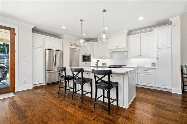 Building Photo - Spacious 4BR Home Near Auburn University –...