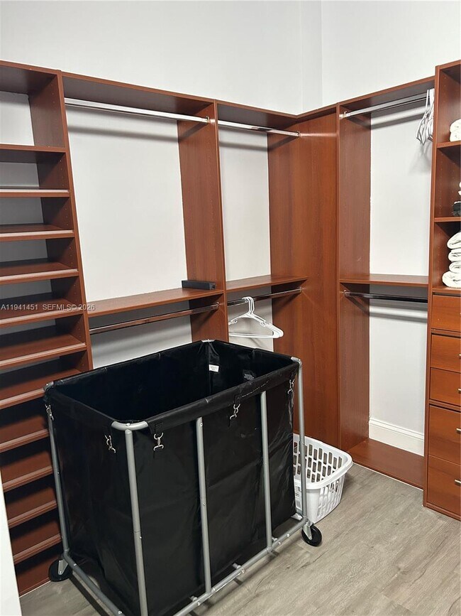 Building Photo - 4001 S Ocean Dr