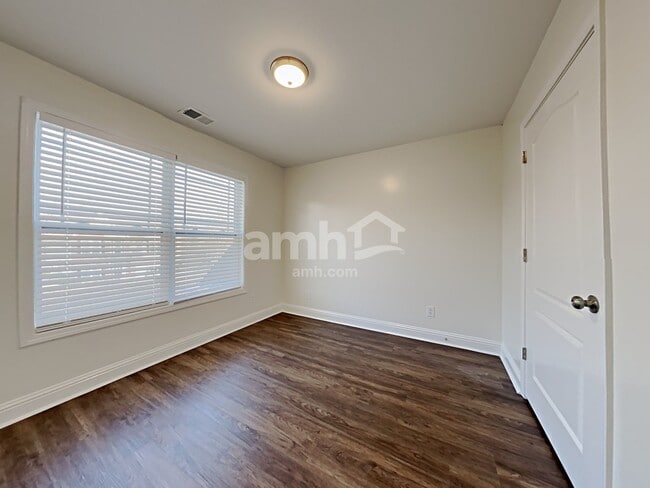 Building Photo - 1061 Arbor Grove Rd