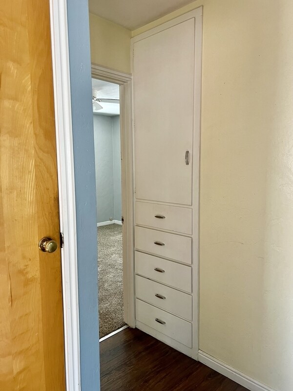 Building Photo - 366 S 100 E