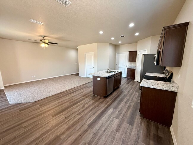 Building Photo - Beautiful 4-Bedroom Home for Rent in Cerba...