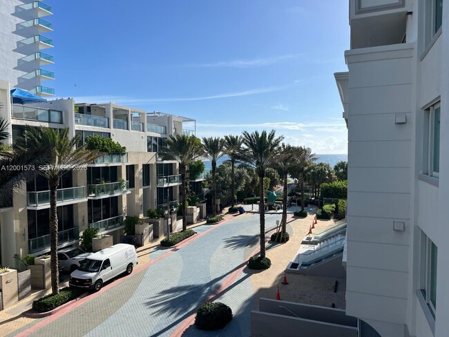 Building Photo - 9499 Collins Ave