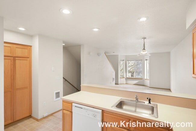 Building Photo - 5281 SW 174th Terrace
