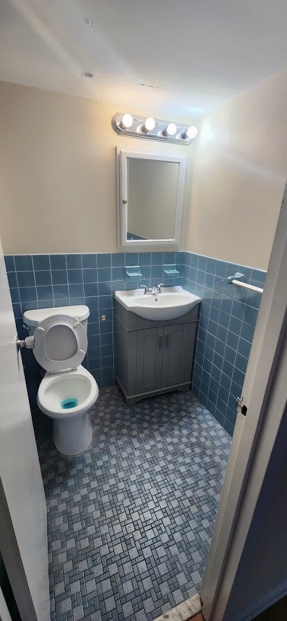 Building Photo - 1111 University Blvd W