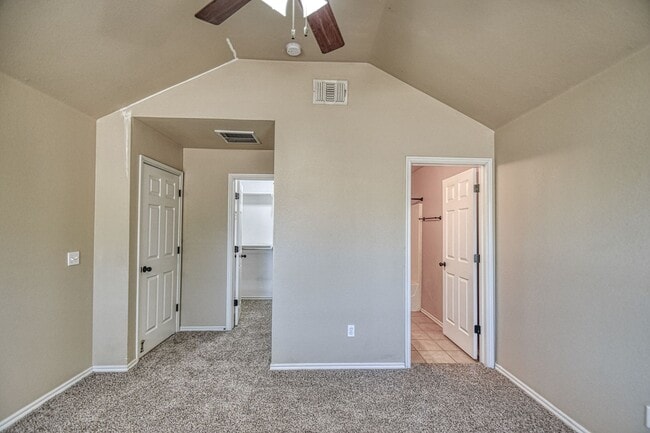 Building Photo - Beautiful Home in Central Norman!