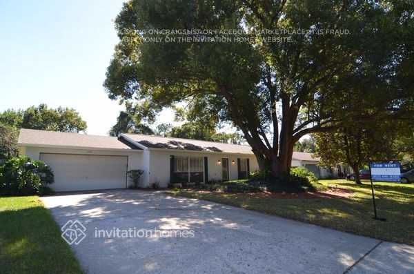 Building Photo - 1513 Highcrest Cir