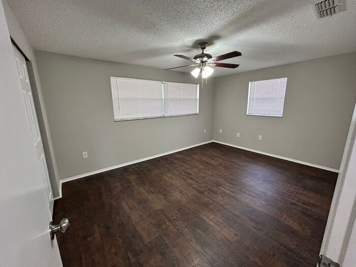 Building Photo - 7316 Nova Scotia Dr