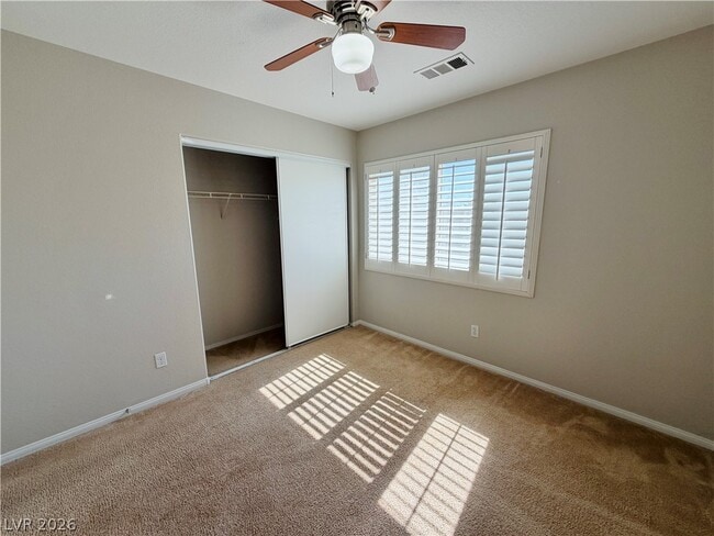 Building Photo - 865 Plantain Lily Ave