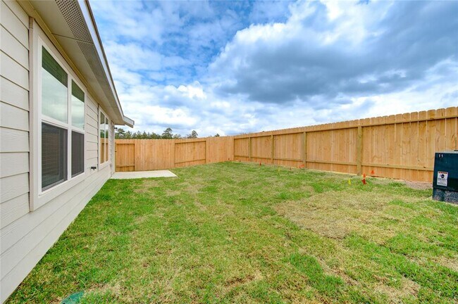 Building Photo - 24434 Elmwood Falls Dr