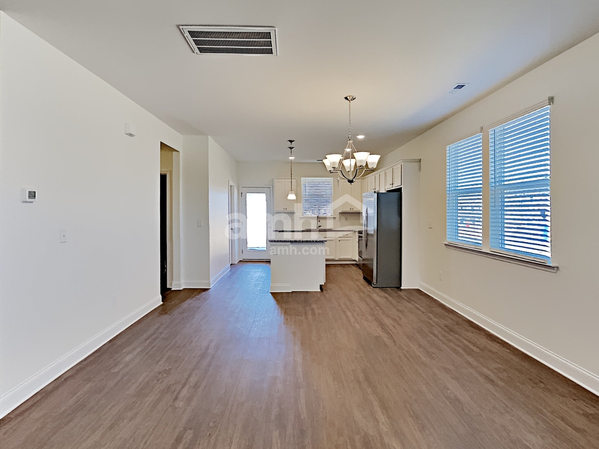 Building Photo - 215 Stowe Rd