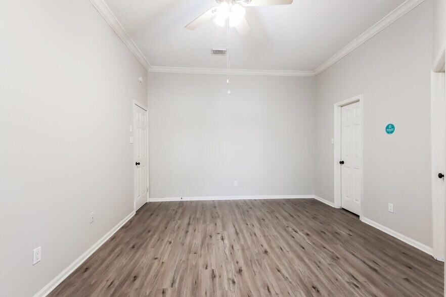 Building Photo - 5014 Otter Peak Dr