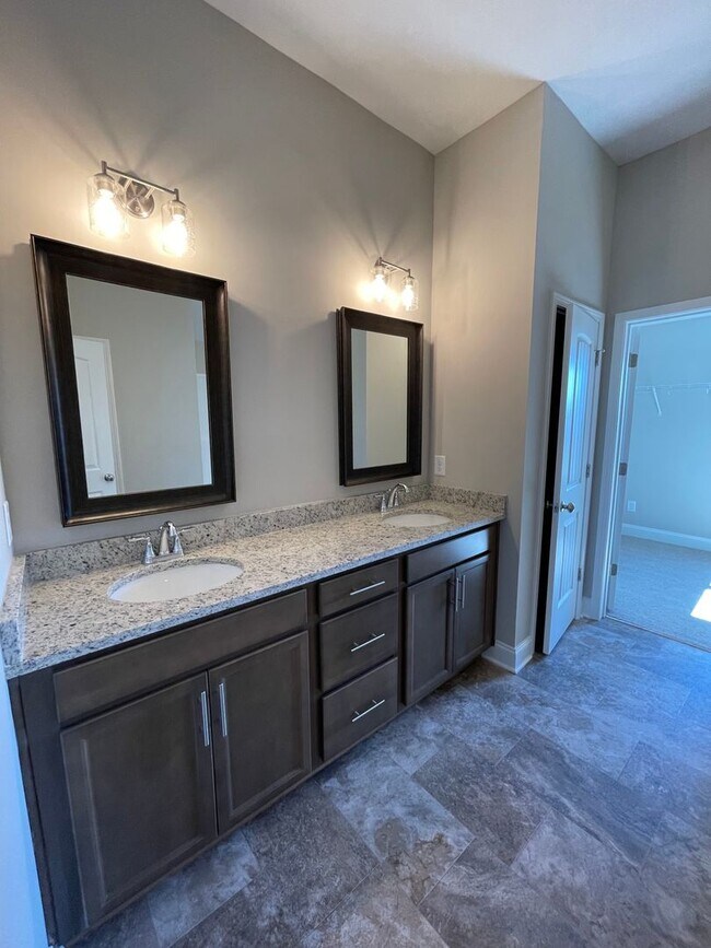 Building Photo - Brady Estates- New Construction  Immediate Move IN