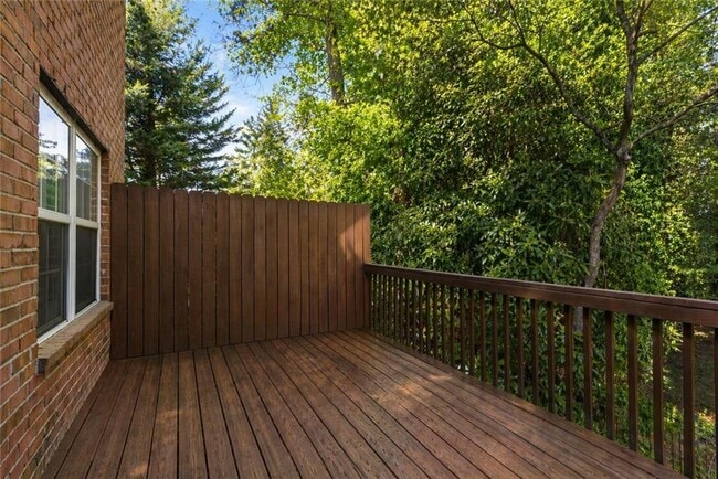 Building Photo - 1886 Greystone Oaks Way