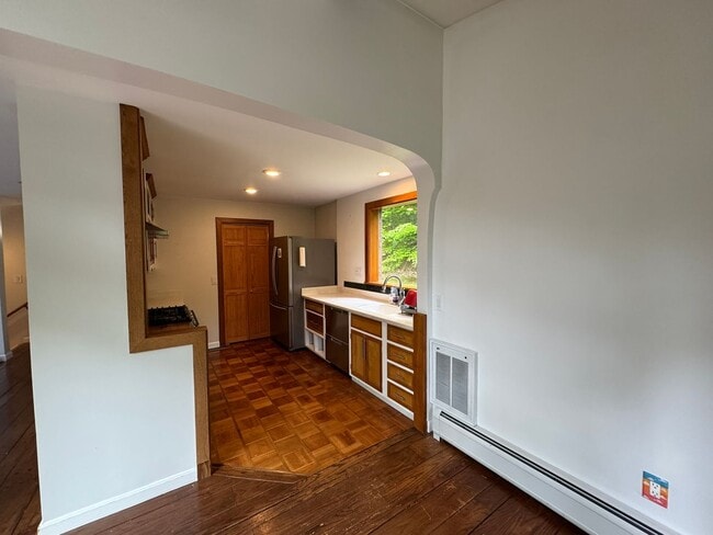 Building Photo - 4-Bedroom 3-Bath House in Quechee