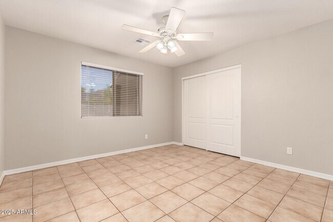 Building Photo - 17303 E Caliente Dr