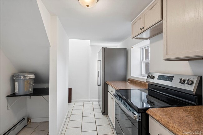 Building Photo - 84 Pleasure Ave