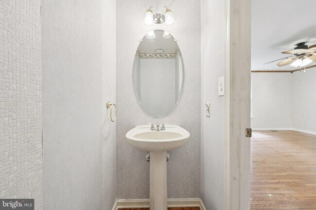 Building Photo - 11607 River Meadows Way