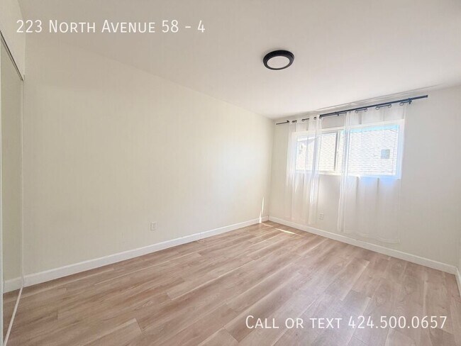 Building Photo - 223 N Ave 58