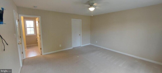 Building Photo - 5001 Old Bartholows Rd