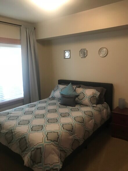 Building Photo - 7714 Birch Bay Dr