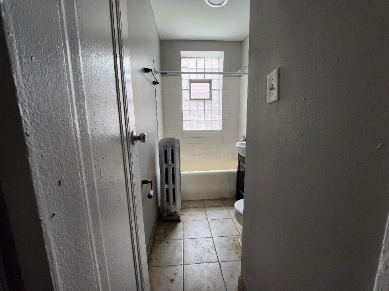 Building Photo - 5903 W Huron St