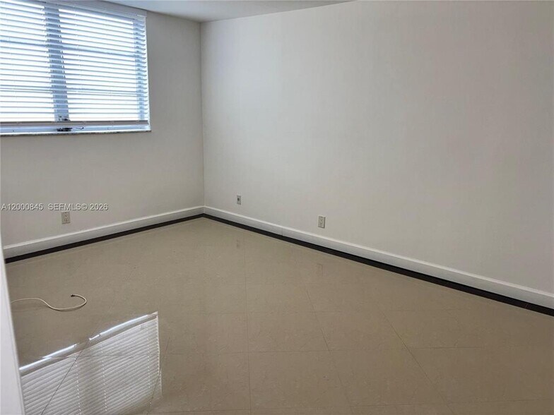 Building Photo - 403 NW 68th Ave