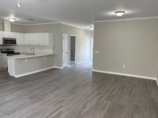 Building Photo - 140 Oak Towne Dr