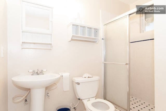 bathroom shared only with 1 person - 640 Elm Ave