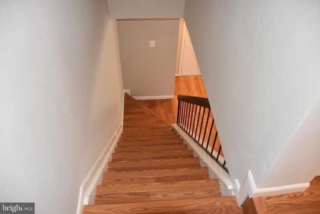 Building Photo - 10665 Myrtle Oak Ct