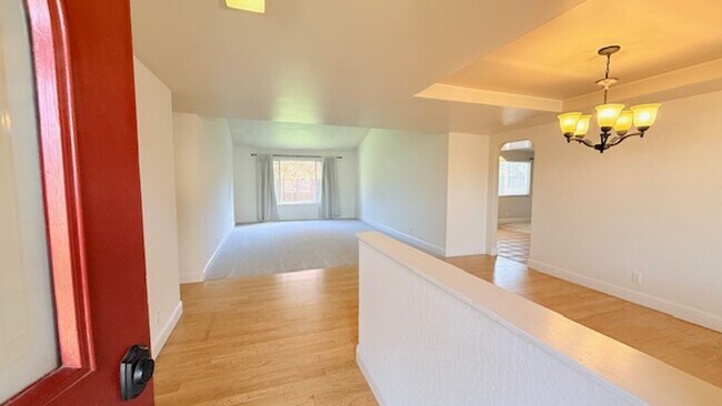 Building Photo - Charming and Move-in Ready, 4BD/2BA, Single-Story Home in Twin Creeks South Estates, San Ramon- A...