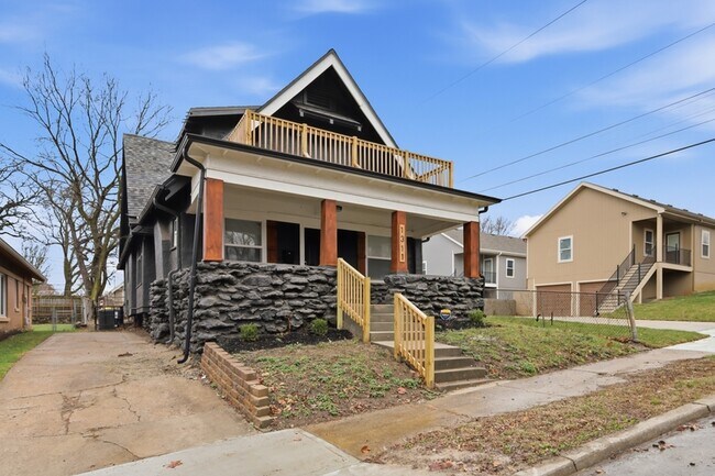 Building Photo - 1311 E 29th St