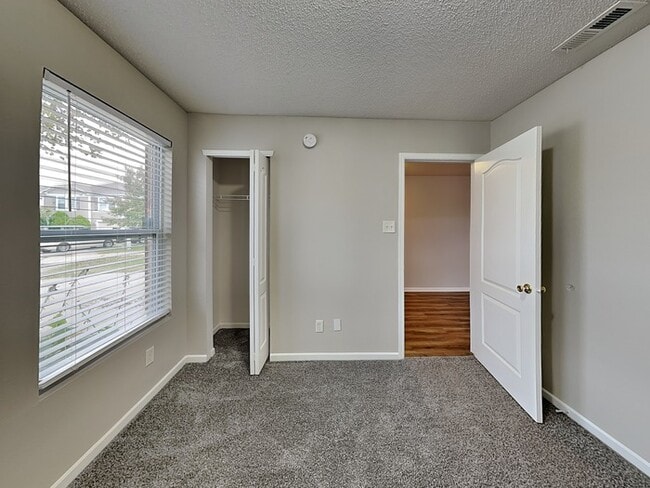 Building Photo - 7938 Hydrangea Ct